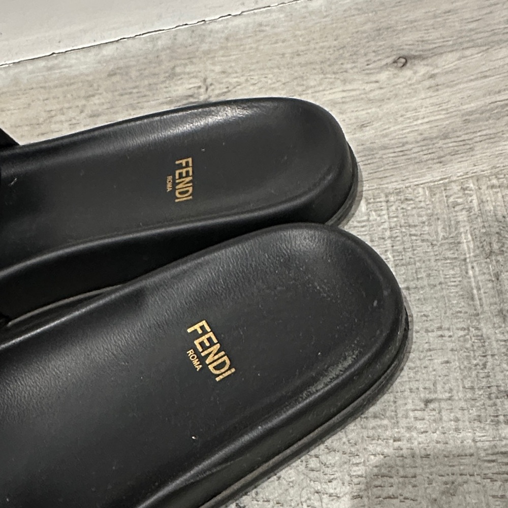 Fendi Women's Black and Brown Patterned Slide Sandals - Picture 3 of 15